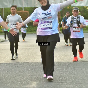 Runner Photo 7698022