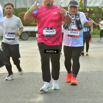 Runner Photo 7698037
