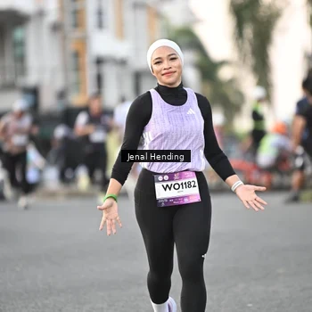 Runner Photo 7698038