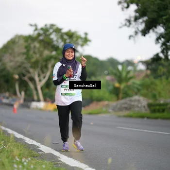 Runner Photo 7698039