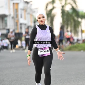 Runner Photo 7698046