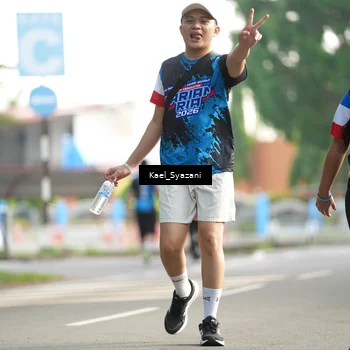 Runner Photo 7698048