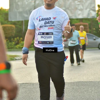 Runner Photo 7698052