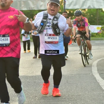 Runner Photo 7698058