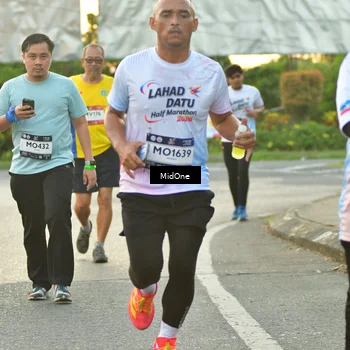 Runner Photo 7698066