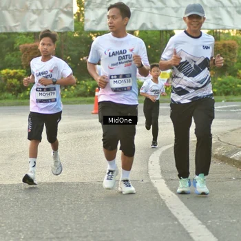 Runner Photo 7698081