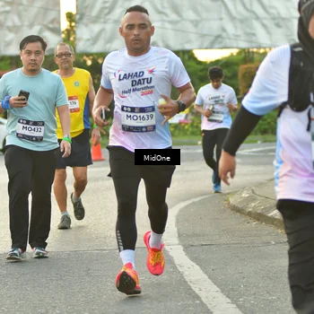 Runner Photo 7698090