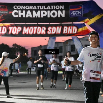 Runner Photo 7698095