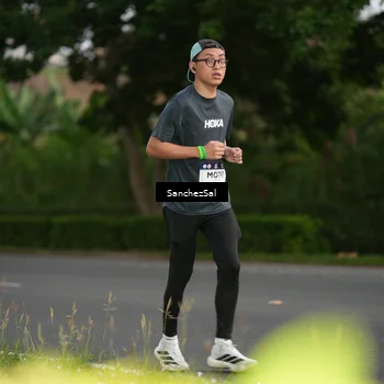 Runner Photo 7698103