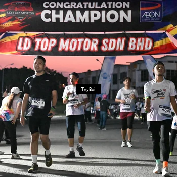 Runner Photo 7698106