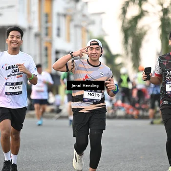 Runner Photo 7698108