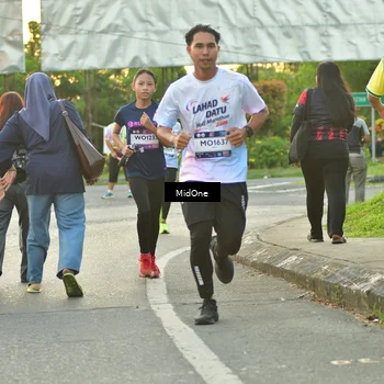 Runner Photo 7698121