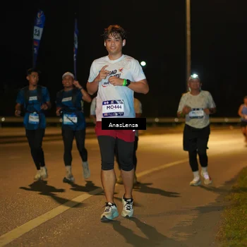Runner Photo 7698123