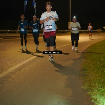 Runner Photo 7698128