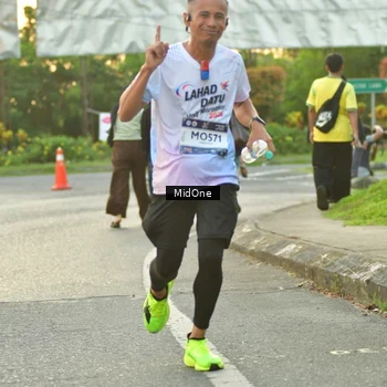 Runner Photo 7698129