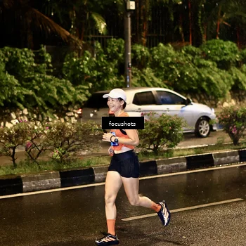 Runner Photo 7698142