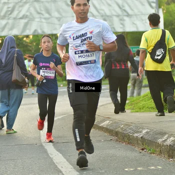 Runner Photo 7698146