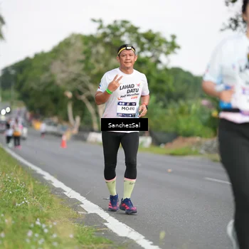 Runner Photo 7698160