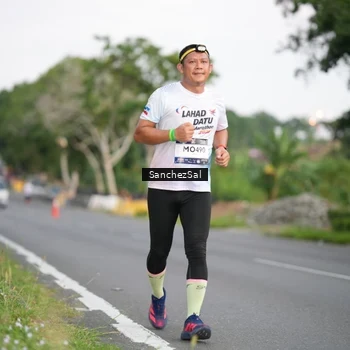 Runner Photo 7698165