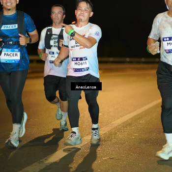 Runner Photo 7698214