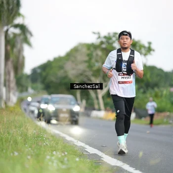 Runner Photo 7698227