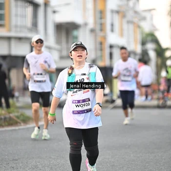 Runner Photo 7698242