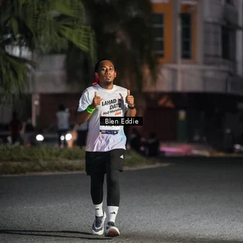Runner Photo 7698255