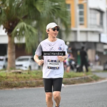 Runner Photo 7698257