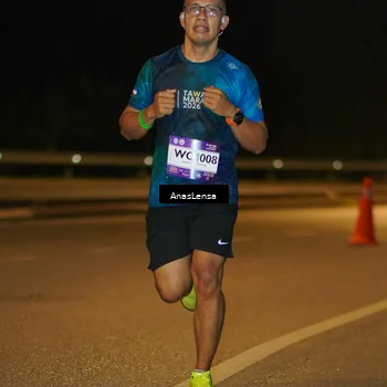 Runner Photo 7698265