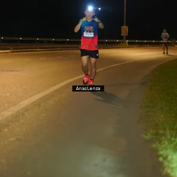 Runner Photo 7698280