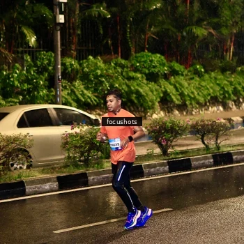 Runner Photo 7698284