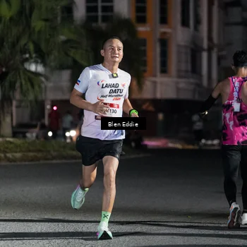 Runner Photo 7698285