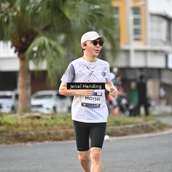 Runner Photo 7698295