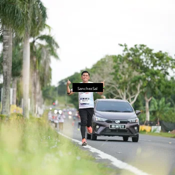 Runner Photo 7698302