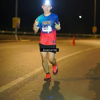 Runner Photo 7698304