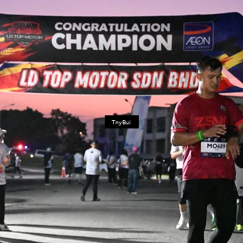 Runner Photo 7698311