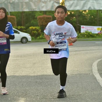 Runner Photo 7698313