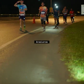 Runner Photo 7698315