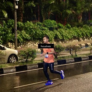 Runner Photo 7698331