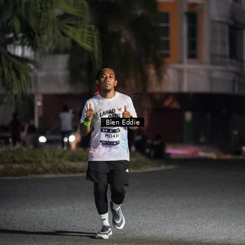 Runner Photo 7698332