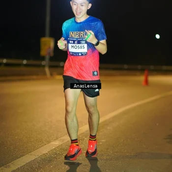 Runner Photo 7698336