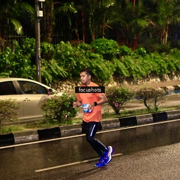 Runner Photo 7698337