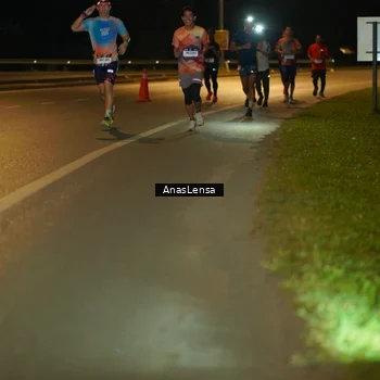 Runner Photo 7698341