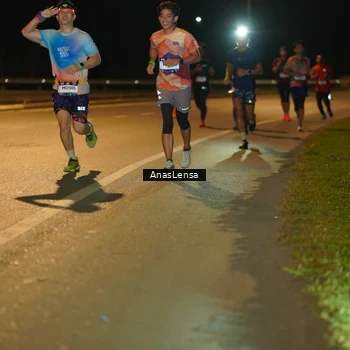 Runner Photo 7698354
