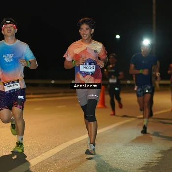 Runner Photo 7698356