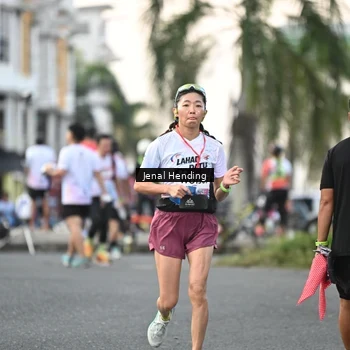 Runner Photo 7698358