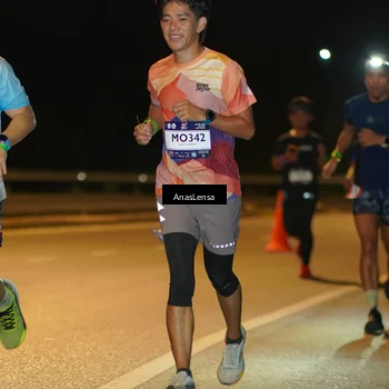 Runner Photo 7698359