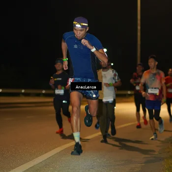 Runner Photo 7698375