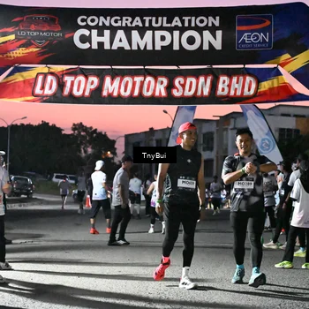 Runner Photo 7698384