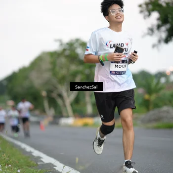Runner Photo 7698414
